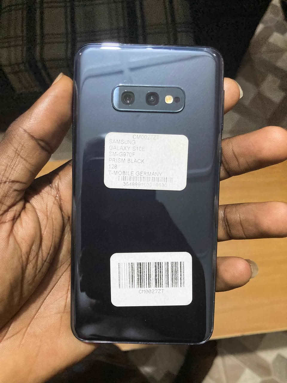 A picture of Samsung Galaxy S10e