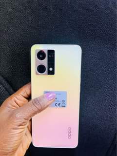 A picture of OPPO RENO 8 1150000 CALL WHATSAPP 0753531596 0783444414