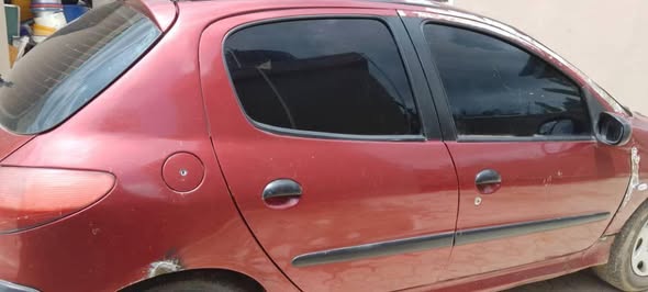 A picture of Peugeot 206