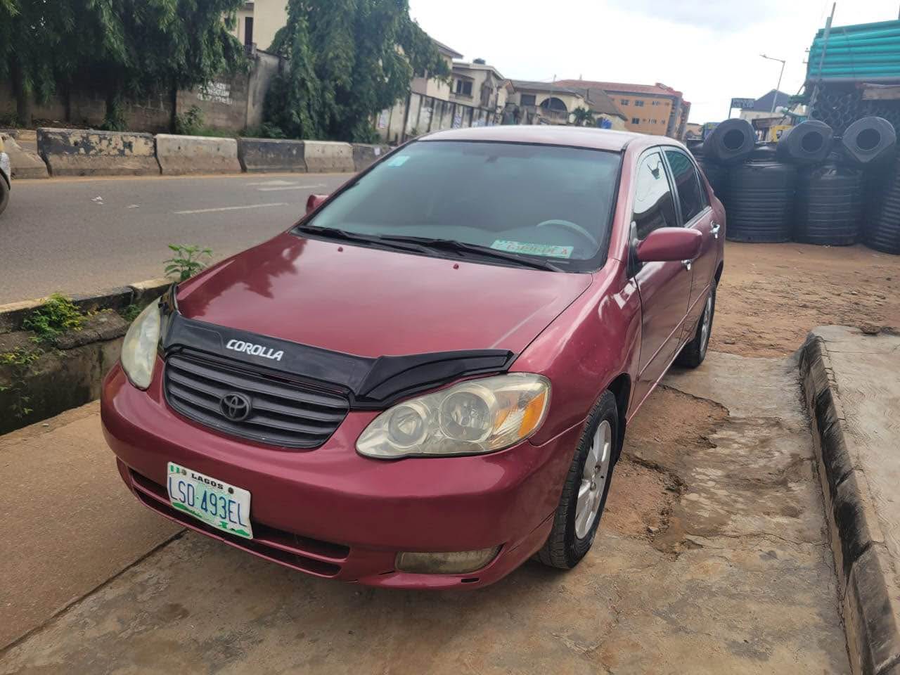 A picture of Toyota Corrola 2004 model
