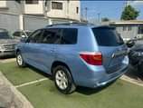 A picture of Neatly used Toyota Highlander 2008 model Android screen with reverse