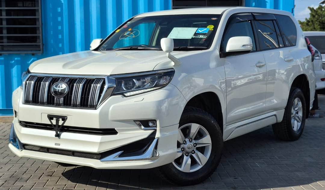 A picture of TOYOTA LANDCRUISER PRADO 2019