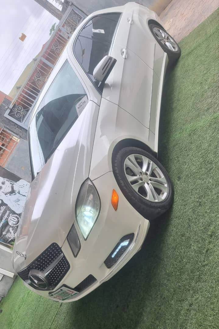 A picture of Registered Benz E350 location Abule egba