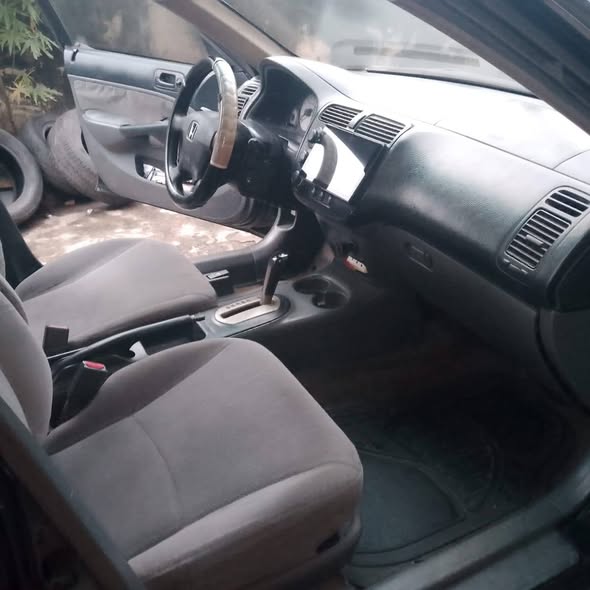 A picture of Honda Civic 03