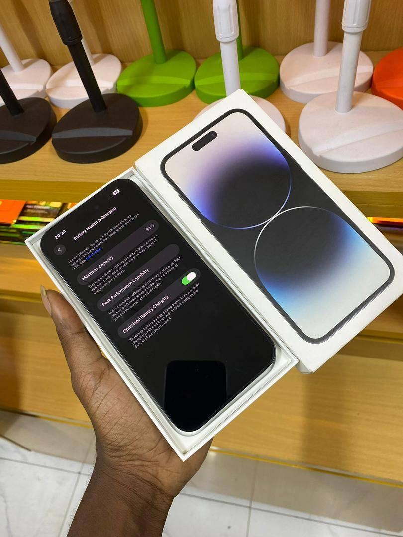 A picture of iPhone 14 PROMAX 1TB