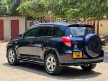 A picture of TOYOTA RAV4