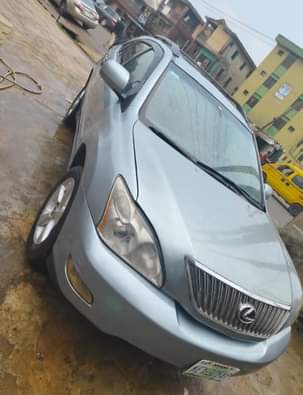 A picture of Awoof Lexus Rx350 2008 model engine and gear is working
