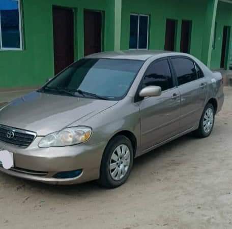A picture of REG TOYOTA COROLLA 2004 LE UBER STANDARD 