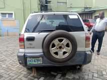 A picture of Rav4 2005 First body Ac Gear Engine is tapping at