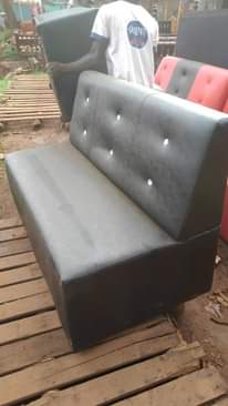 A picture of Waiting seats at fair prices