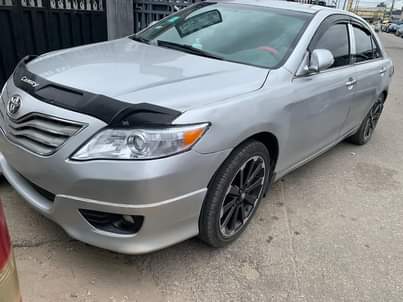 A picture of Toyota camry 2009 v4 no single thing to fix sharp