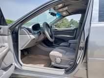 A picture of TOYOTA CAMRY