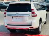 A picture of TOYOTA PRADO 2016