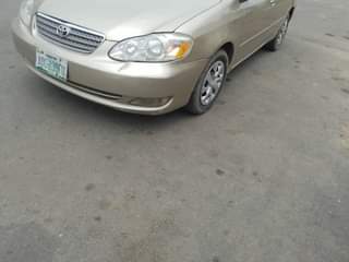 A picture of Distress sale corolla 2006 model Belgium standard untempered engine and