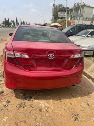 A picture of 2012 Toyota Camry Sedan