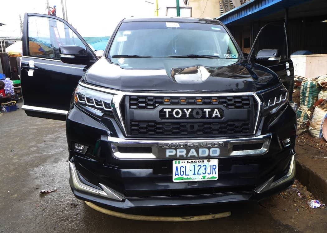 A picture of Toyota Prado gx