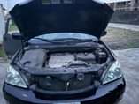 A picture of Lexus RX 330 2006