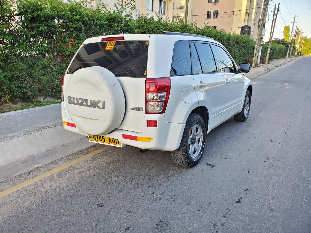 A picture of Suzuki grand