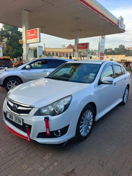 A picture of Subaru Legacy BM9 18 7m