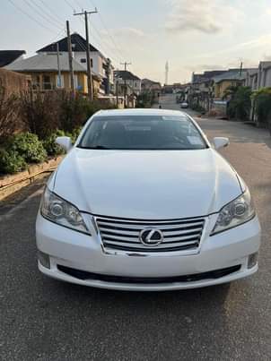 A picture of Lexus es 350