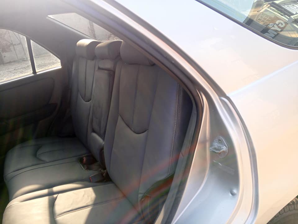 A picture of Lexus RX 300