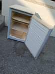 A picture of Nauza fridge nzur beko offer lak 185k