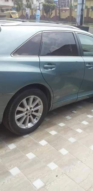 A picture of 2010 TOYOTA TOYOTA VENZA TOYOTA VENZA