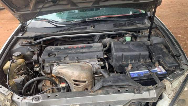 A picture of 2004 Toyota Camry Big daddy xle Camry Working