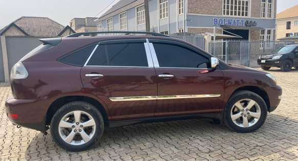 A picture of SWEET LEXUS RX350 VERY COOL ENGINE PERFECT UNTAMPERED ENGINE EXCELLENT
