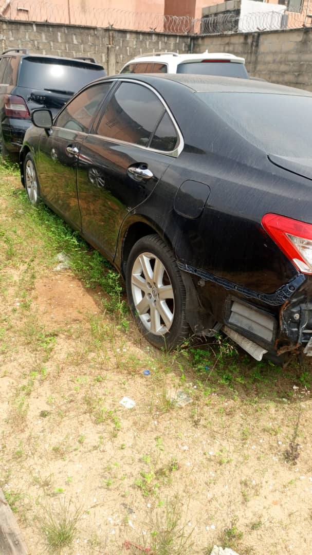 A picture of Distress tocumbo direct es350 09 accident 2025 entry pan body