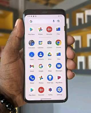 A picture of Google pixel 4xl