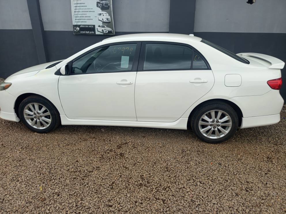 A picture of Cheap deals for 2011 Corolla sports