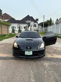A picture of 2005 Canada Toyota Celican