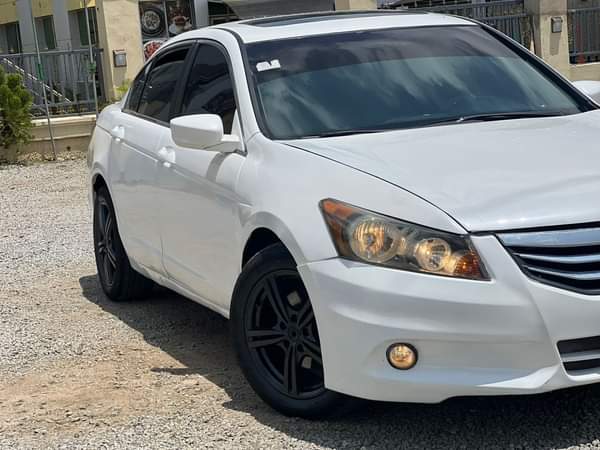 A picture of Quick Sale Super sharp and clean Honda Accord 2011 Untampered