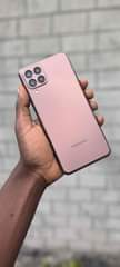 A picture of SAMSUNG M33
