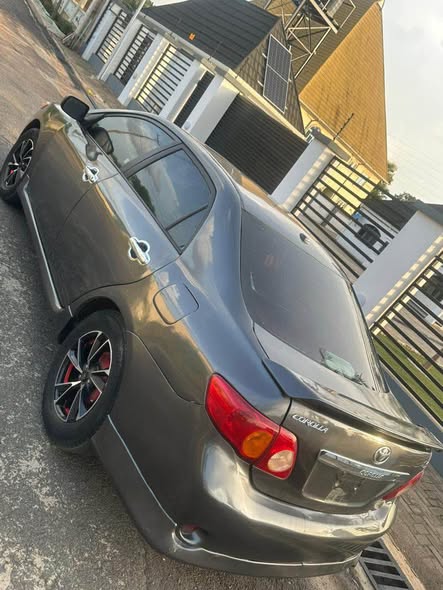 A picture of TOYOTA CORROLA SPORT 010 09121638427
