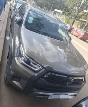 used toyota hilux