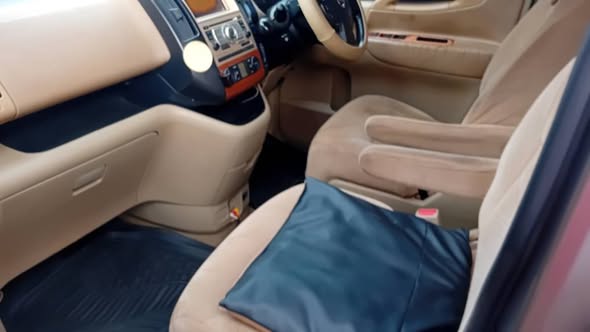 A picture of Nissan serena