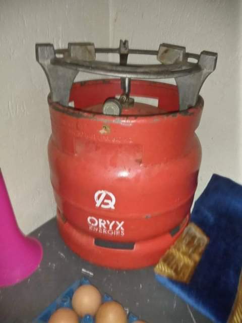 A picture of Gas cylinder filled