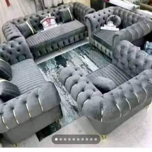 classifieds/furniture sofas