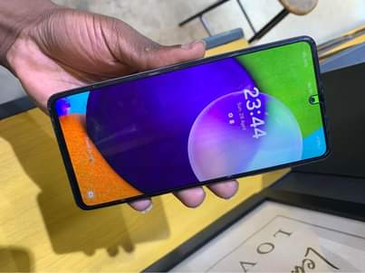 A picture of Samsung A52
