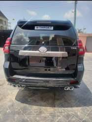 A picture of Land cruiser prado Beverly used 2015 model Just like new