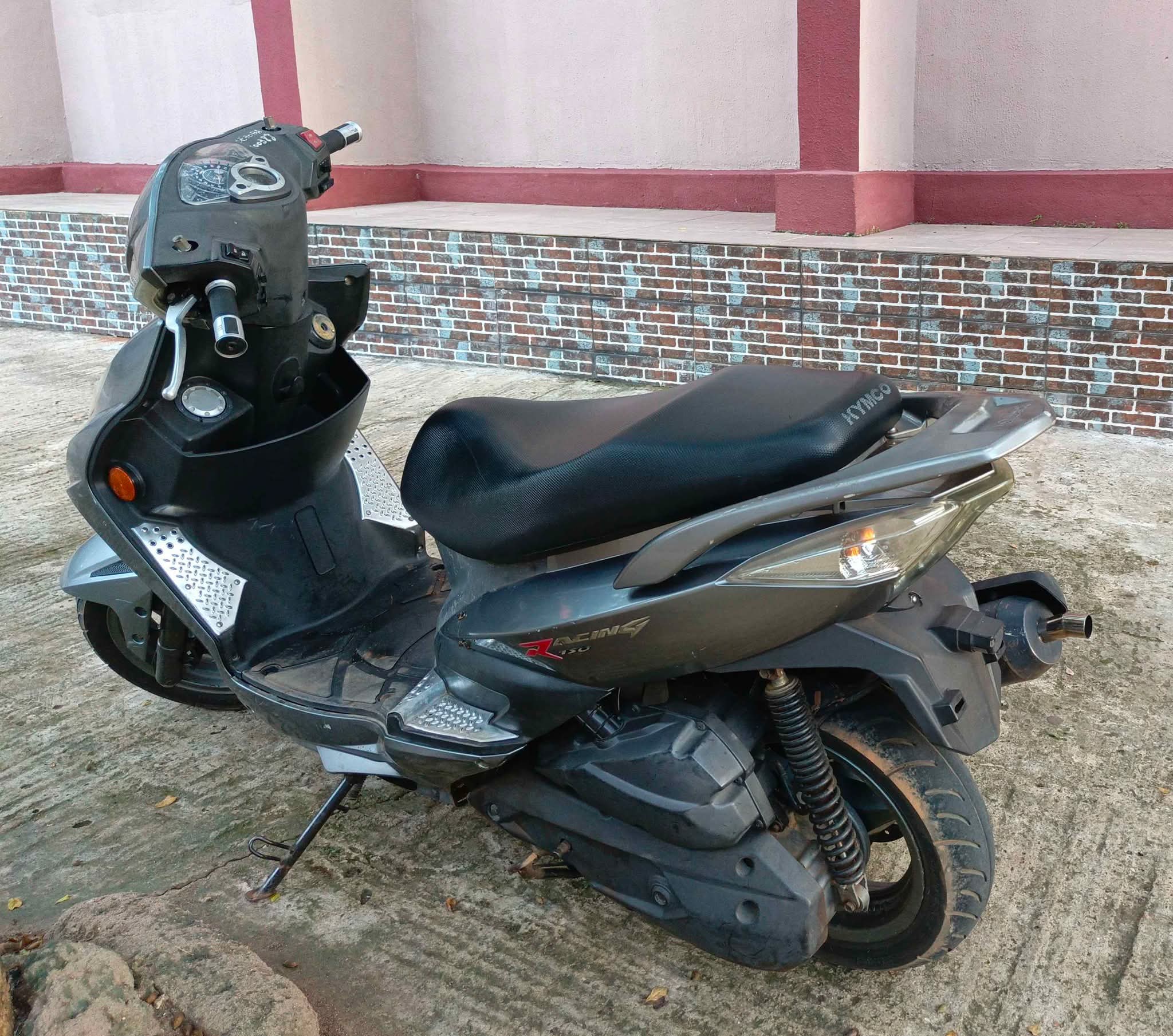 A picture of Kymco racing 150