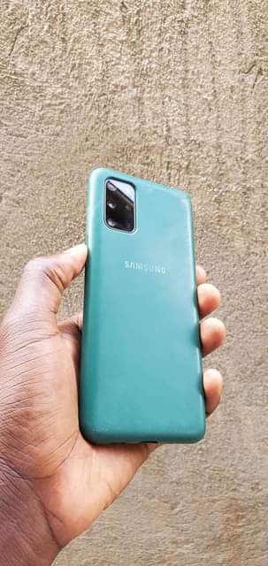 A picture of Samsung s20 plus 5G
