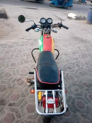 A picture of Kibao Sinoray cc 125 Usajili CLJ
