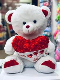A picture of Valentine teddy bears