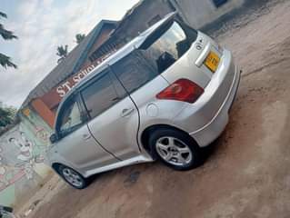 A picture of TOYOTA IST