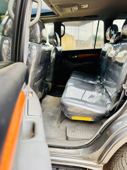 A picture of Lexus GX470