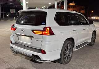 A picture of Lexus 2017 mpyaaa inauzwaaa