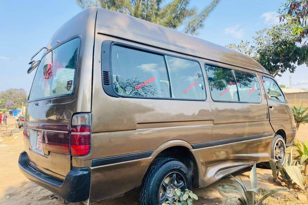 used toyota hiace